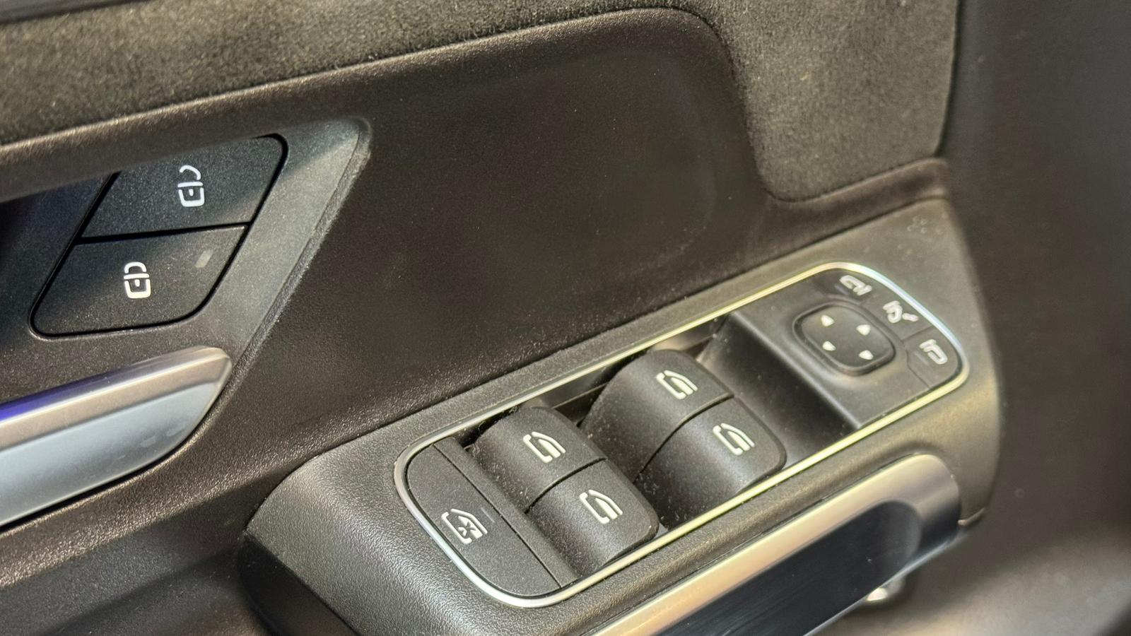 MERCEDES-BENZ GLB GLB 200 d