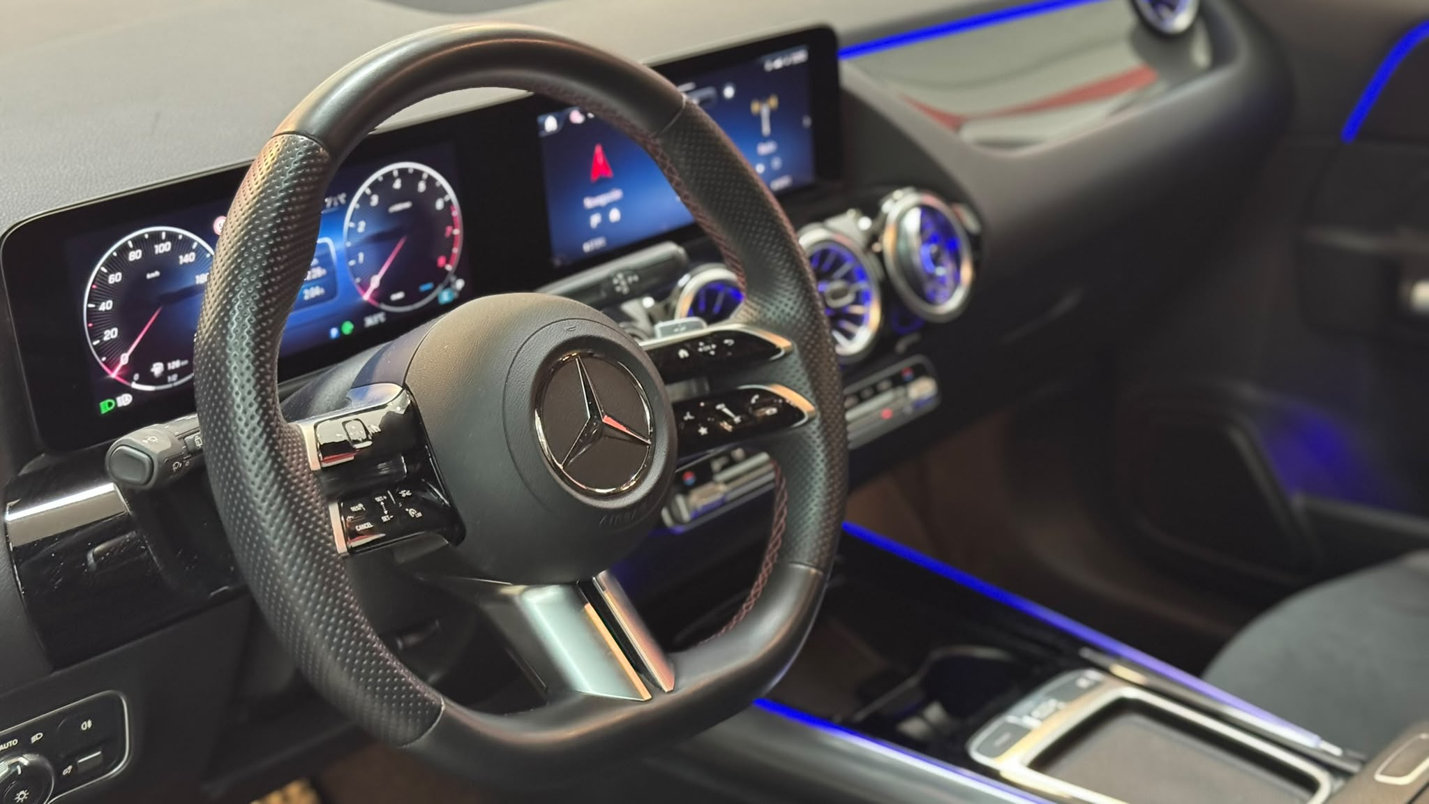 MERCEDES-BENZ GLA GLA 200