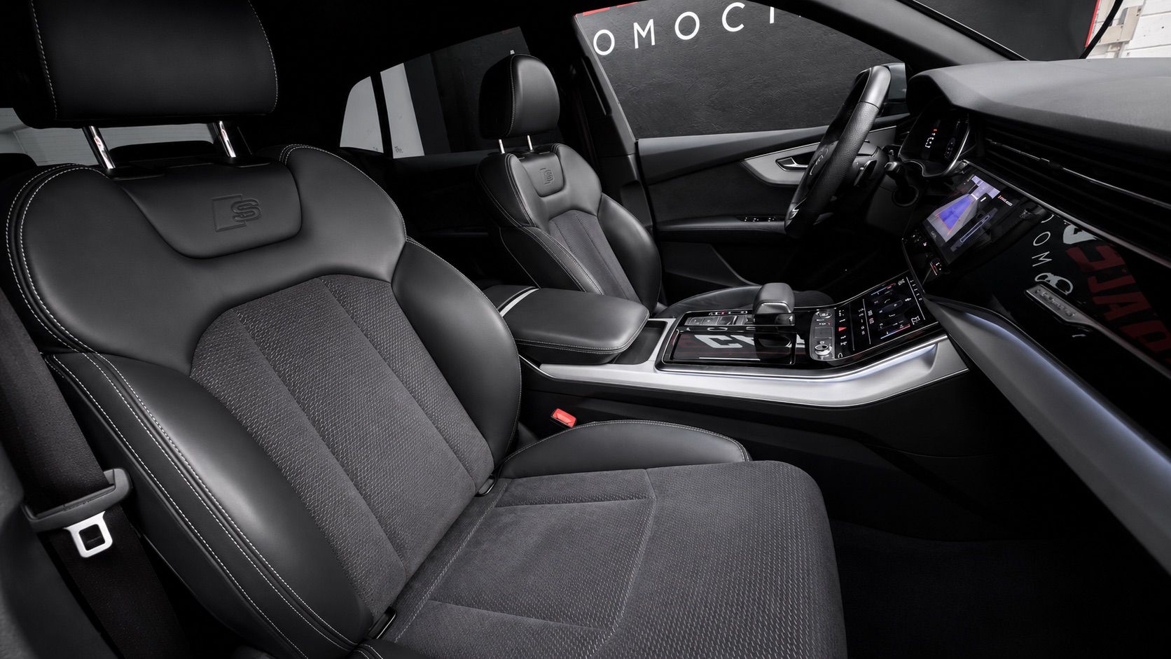 AUDI Q8 45 TDI Black L quattro tiptronic
