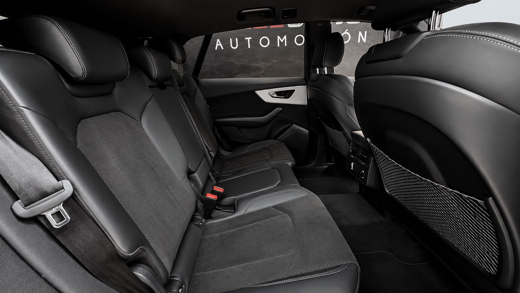 AUDI Q8 45 TDI Black L quattro tiptronic